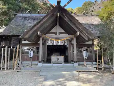 高家神社の{uncategorized: "未分類", other: "その他", undefined: "問題あり", building: "その他建物", grave: "お墓", sacred_gate: "鳥居", guardian: "狛犬", statue: "像", buddha: "仏像", history: "歴史", nature: "自然", garden: "庭園", animal: "動物", pagoda: "塔", temizu: "手水舎", mountain_gate: "山門・神門", sanctuary: "本殿・本堂", subordinate: "末社・摂社", art: "芸術", scenery: "景色", jizo: "地蔵", ema: "絵馬", goshuin: "御朱印", omikuji: "おみくじ", items: "授与品その他", amulet: "お守り", goshuincho: "御朱印帳", eats: "食事", festival: "お祭り", votive_dance: "神楽", shichigosan: "七五三参", wedding: "結婚式", experience: "体験その他", initially: "初詣", around: "周辺", anti_infection: "感染症対策"}