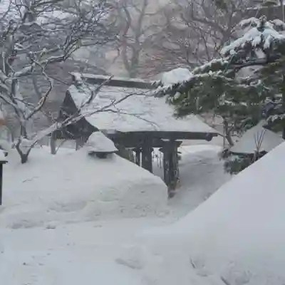 彌彦神社　(伊夜日子神社)の手水舎