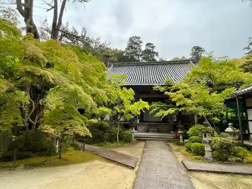 西明寺の本殿・本堂