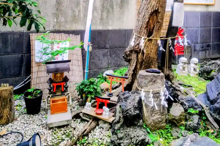 末廣神社の{uncategorized: "未分類", other: "その他", undefined: "問題あり", building: "その他建物", grave: "お墓", sacred_gate: "鳥居", guardian: "狛犬", statue: "像", buddha: "仏像", history: "歴史", nature: "自然", garden: "庭園", animal: "動物", pagoda: "塔", temizu: "手水舎", mountain_gate: "山門・神門", sanctuary: "本殿・本堂", subordinate: "末社・摂社", art: "芸術", scenery: "景色", jizo: "地蔵", ema: "絵馬", goshuin: "御朱印", omikuji: "おみくじ", items: "授与品その他", amulet: "お守り", goshuincho: "御朱印帳", eats: "食事", festival: "お祭り", votive_dance: "神楽", shichigosan: "七五三参", wedding: "結婚式", experience: "体験その他", initially: "初詣", around: "周辺", anti_infection: "感染症対策"}
