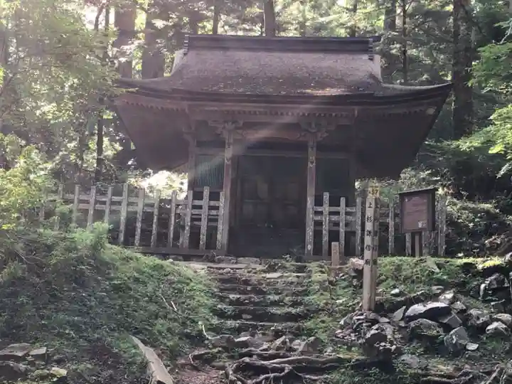 高野山金剛峯寺奥の院(和歌山県)