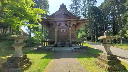 出羽神社(出羽三山神社)～三神合祭殿～の末社