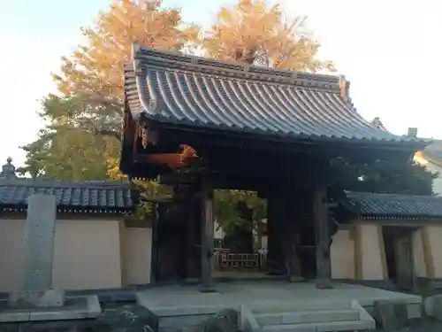 長念寺の山門・神門