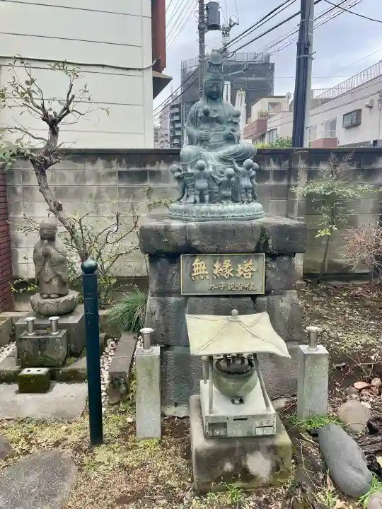 常泉寺の{uncategorized: "未分類", other: "その他", undefined: "問題あり", building: "その他建物", grave: "お墓", sacred_gate: "鳥居", guardian: "狛犬", statue: "像", buddha: "仏像", history: "歴史", nature: "自然", garden: "庭園", animal: "動物", pagoda: "塔", temizu: "手水舎", mountain_gate: "山門・神門", sanctuary: "本殿・本堂", subordinate: "末社・摂社", art: "芸術", scenery: "景色", jizo: "地蔵", ema: "絵馬", goshuin: "御朱印", omikuji: "おみくじ", items: "授与品その他", amulet: "お守り", goshuincho: "御朱印帳", eats: "食事", festival: "お祭り", votive_dance: "神楽", shichigosan: "七五三参", wedding: "結婚式", experience: "体験その他", initially: "初詣", around: "周辺", anti_infection: "感染症対策"}