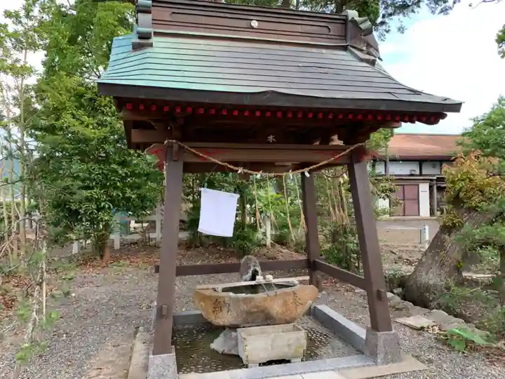 吉保八幡神社の手水舎