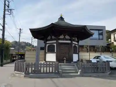 岩船地蔵堂の本殿・本堂