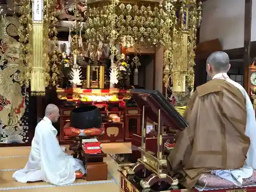 法源寺の本殿・本堂