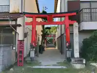 玉三稲荷神社の鳥居