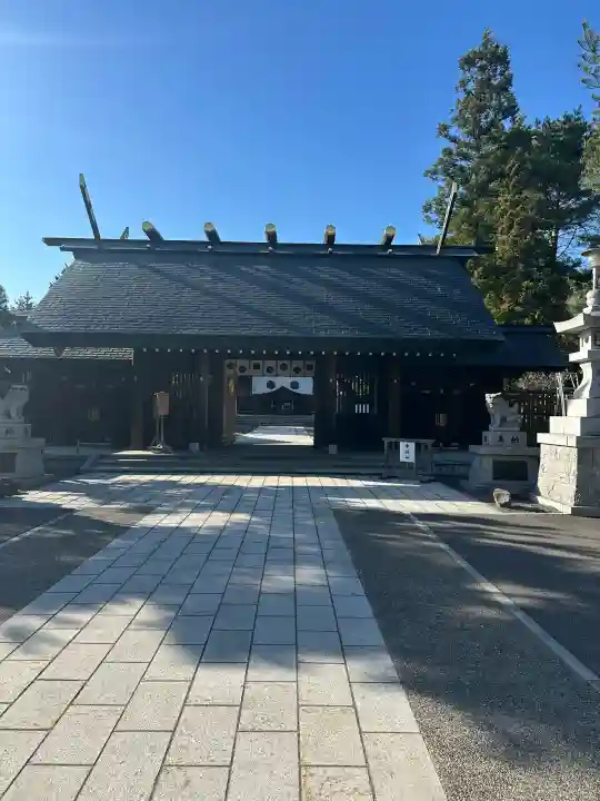 刈田神社の{uncategorized: "未分類", other: "その他", undefined: "問題あり", building: "その他建物", grave: "お墓", sacred_gate: "鳥居", guardian: "狛犬", statue: "像", buddha: "仏像", history: "歴史", nature: "自然", garden: "庭園", animal: "動物", pagoda: "塔", temizu: "手水舎", mountain_gate: "山門・神門", sanctuary: "本殿・本堂", subordinate: "末社・摂社", art: "芸術", scenery: "景色", jizo: "地蔵", ema: "絵馬", goshuin: "御朱印", omikuji: "おみくじ", items: "授与品その他", amulet: "お守り", goshuincho: "御朱印帳", eats: "食事", festival: "お祭り", votive_dance: "神楽", shichigosan: "七五三参", wedding: "結婚式", experience: "体験その他", initially: "初詣", around: "周辺", anti_infection: "感染症対策"}