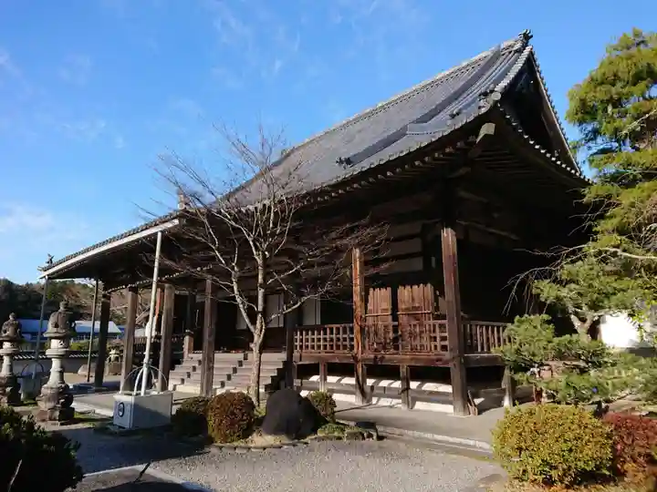 長興寺の本殿・本堂