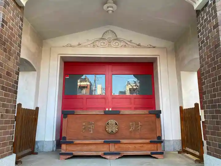 勝専寺の本殿・本堂