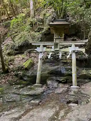 龍鎮神社(奈良県)