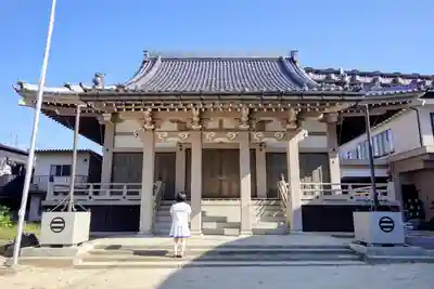 覚恩寺の本殿・本堂