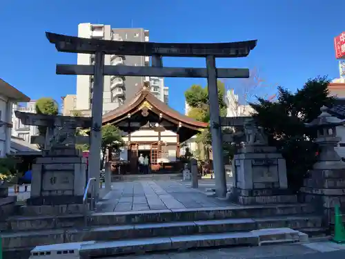 三輪神社の鳥居