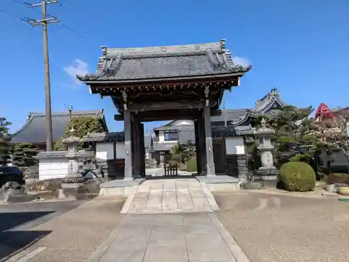龍洞寺の{uncategorized: "未分類", other: "その他", undefined: "問題あり", building: "その他建物", grave: "お墓", sacred_gate: "鳥居", guardian: "狛犬", statue: "像", buddha: "仏像", history: "歴史", nature: "自然", garden: "庭園", animal: "動物", pagoda: "塔", temizu: "手水舎", mountain_gate: "山門・神門", sanctuary: "本殿・本堂", subordinate: "末社・摂社", art: "芸術", scenery: "景色", jizo: "地蔵", ema: "絵馬", goshuin: "御朱印", omikuji: "おみくじ", items: "授与品その他", amulet: "お守り", goshuincho: "御朱印帳", eats: "食事", festival: "お祭り", votive_dance: "神楽", shichigosan: "七五三参", wedding: "結婚式", experience: "体験その他", initially: "初詣", around: "周辺", anti_infection: "感染症対策"}