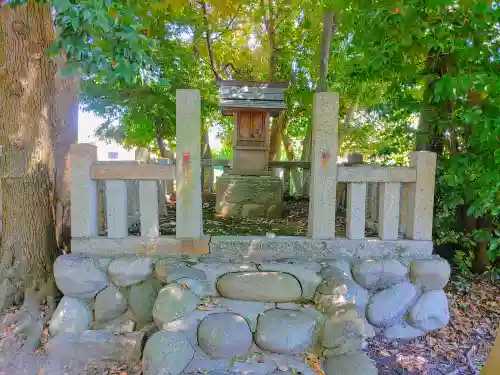 多賀神社（島本）の末社