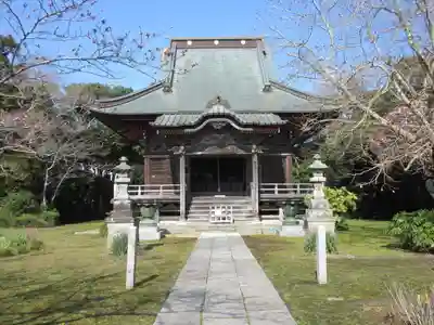 飯縄寺の本殿・本堂