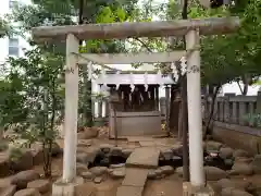 神明氷川神社の鳥居