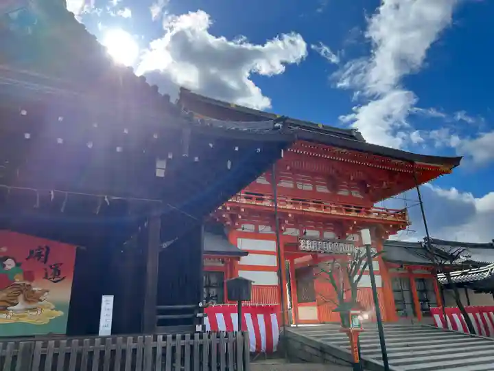 八坂神社(祇園さん)の山門・神門