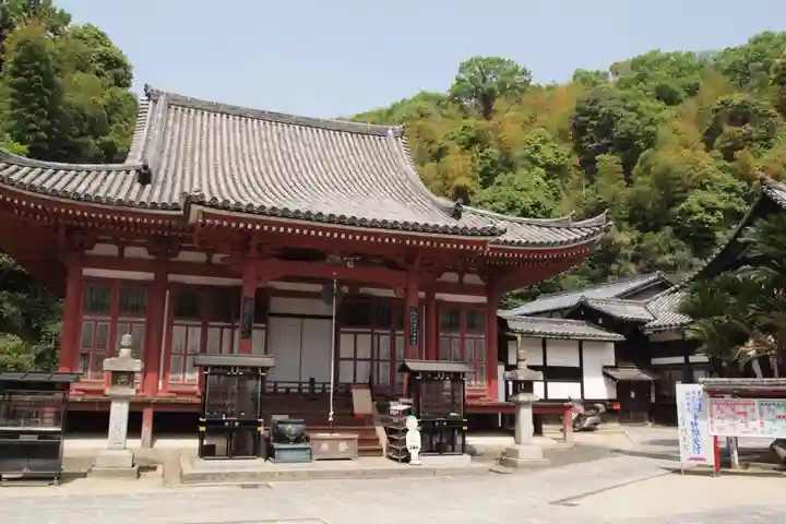 明王院の本殿・本堂