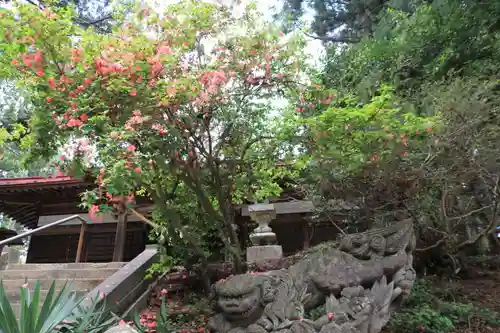 川辺八幡神社の狛犬