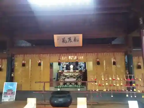 願成就寺の本殿・本堂