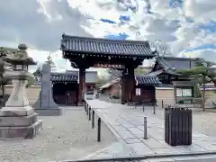 壬生寺の山門