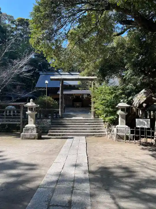 莫越山神社の{uncategorized: "未分類", other: "その他", undefined: "問題あり", building: "その他建物", grave: "お墓", sacred_gate: "鳥居", guardian: "狛犬", statue: "像", buddha: "仏像", history: "歴史", nature: "自然", garden: "庭園", animal: "動物", pagoda: "塔", temizu: "手水舎", mountain_gate: "山門・神門", sanctuary: "本殿・本堂", subordinate: "末社・摂社", art: "芸術", scenery: "景色", jizo: "地蔵", ema: "絵馬", goshuin: "御朱印", omikuji: "おみくじ", items: "授与品その他", amulet: "お守り", goshuincho: "御朱印帳", eats: "食事", festival: "お祭り", votive_dance: "神楽", shichigosan: "七五三参", wedding: "結婚式", experience: "体験その他", initially: "初詣", around: "周辺", anti_infection: "感染症対策"}