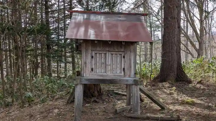 菊丘神社の末社・摂社
