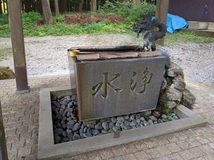 小池神明神社の手水舎