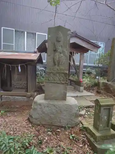 柴崎神社の仏像