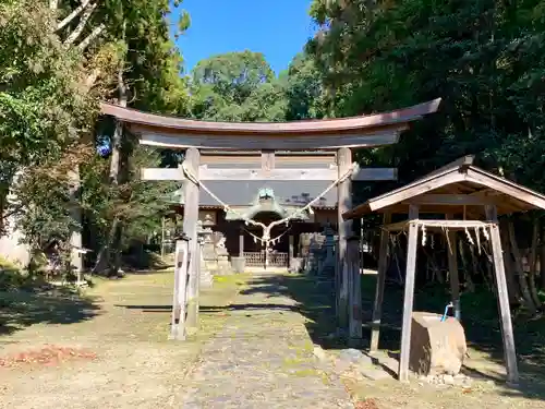 薩都神社の鳥居