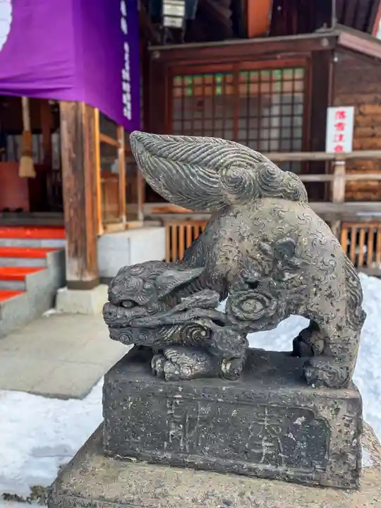 北海道神宮頓宮の狛犬