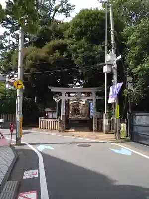 天沼八幡神社の鳥居
