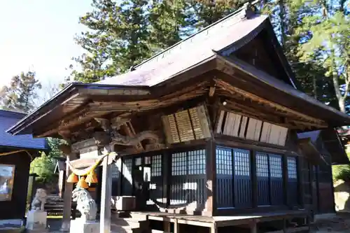 長屋神社の本殿