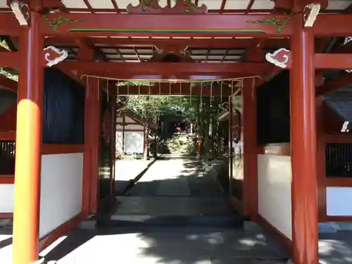 霧島東神社の山門