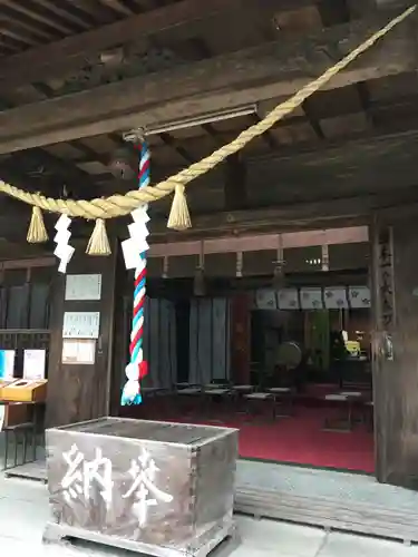 都萬神社の本殿・本堂