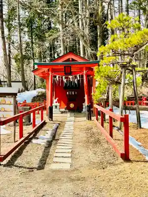 日光二荒山神社中宮祠の{uncategorized: "未分類", other: "その他", undefined: "問題あり", building: "その他建物", grave: "お墓", sacred_gate: "鳥居", guardian: "狛犬", statue: "像", buddha: "仏像", history: "歴史", nature: "自然", garden: "庭園", animal: "動物", pagoda: "塔", temizu: "手水舎", mountain_gate: "山門・神門", sanctuary: "本殿・本堂", subordinate: "末社・摂社", art: "芸術", scenery: "景色", jizo: "地蔵", ema: "絵馬", goshuin: "御朱印", omikuji: "おみくじ", items: "授与品その他", amulet: "お守り", goshuincho: "御朱印帳", eats: "食事", festival: "お祭り", votive_dance: "神楽", shichigosan: "七五三参", wedding: "結婚式", experience: "体験その他", initially: "初詣", around: "周辺", anti_infection: "感染症対策"}