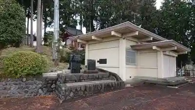 大岩子安神社の建物その他