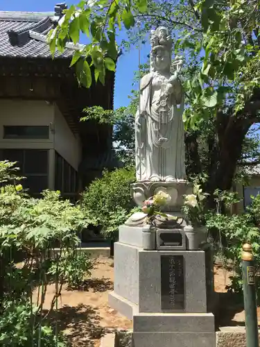 退魔寺(厄除茂呂不動尊)の像