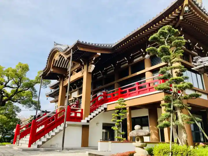 味鏡山 護國院の本殿・本堂