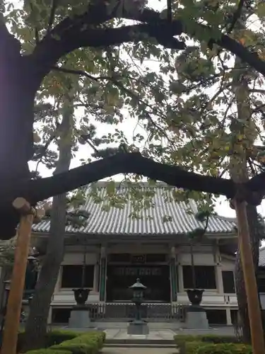 荘厳寺の本殿