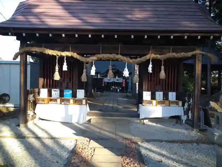 甲斐奈神社の山門・神門