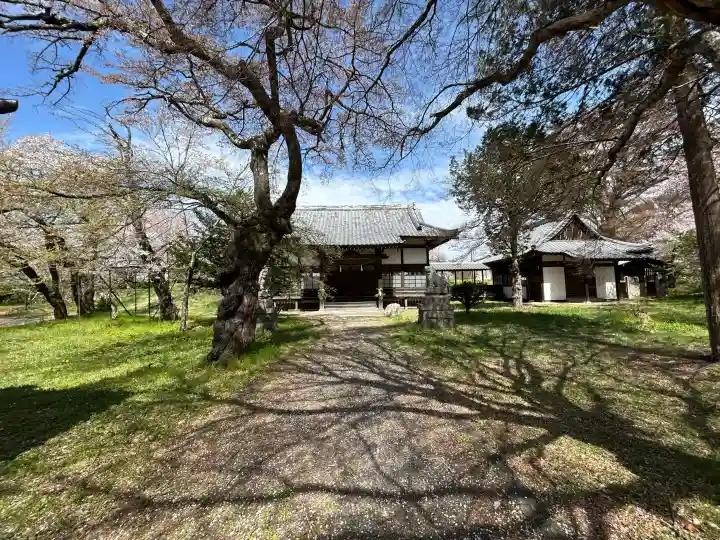 田口招魂社の{uncategorized: "未分類", other: "その他", undefined: "問題あり", building: "その他建物", grave: "お墓", sacred_gate: "鳥居", guardian: "狛犬", statue: "像", buddha: "仏像", history: "歴史", nature: "自然", garden: "庭園", animal: "動物", pagoda: "塔", temizu: "手水舎", mountain_gate: "山門・神門", sanctuary: "本殿・本堂", subordinate: "末社・摂社", art: "芸術", scenery: "景色", jizo: "地蔵", ema: "絵馬", goshuin: "御朱印", omikuji: "おみくじ", items: "授与品その他", amulet: "お守り", goshuincho: "御朱印帳", eats: "食事", festival: "お祭り", votive_dance: "神楽", shichigosan: "七五三参", wedding: "結婚式", experience: "体験その他", initially: "初詣", around: "周辺", anti_infection: "感染症対策"}