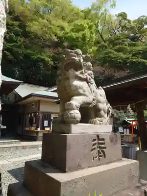 根岸八幡神社の狛犬