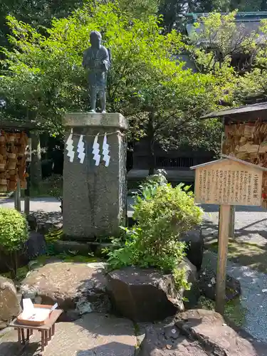 報徳二宮神社の像