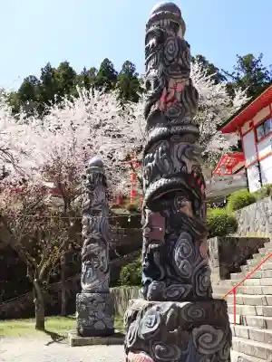 金櫻神社の{uncategorized: "未分類", other: "その他", undefined: "問題あり", building: "その他建物", grave: "お墓", sacred_gate: "鳥居", guardian: "狛犬", statue: "像", buddha: "仏像", history: "歴史", nature: "自然", garden: "庭園", animal: "動物", pagoda: "塔", temizu: "手水舎", mountain_gate: "山門・神門", sanctuary: "本殿・本堂", subordinate: "末社・摂社", art: "芸術", scenery: "景色", jizo: "地蔵", ema: "絵馬", goshuin: "御朱印", omikuji: "おみくじ", items: "授与品その他", amulet: "お守り", goshuincho: "御朱印帳", eats: "食事", festival: "お祭り", votive_dance: "神楽", shichigosan: "七五三参", wedding: "結婚式", experience: "体験その他", initially: "初詣", around: "周辺", anti_infection: "感染症対策"}