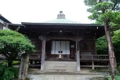 極楽寺（霊鷲山感應院極楽律寺）の本殿・本堂