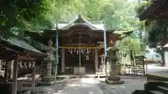 座間神社の本殿