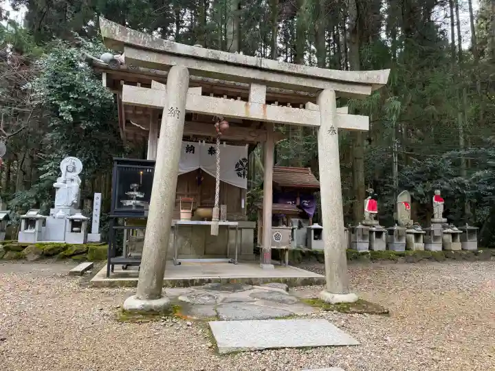 宝山寺の{uncategorized: "未分類", other: "その他", undefined: "問題あり", building: "その他建物", grave: "お墓", sacred_gate: "鳥居", guardian: "狛犬", statue: "像", buddha: "仏像", history: "歴史", nature: "自然", garden: "庭園", animal: "動物", pagoda: "塔", temizu: "手水舎", mountain_gate: "山門・神門", sanctuary: "本殿・本堂", subordinate: "末社・摂社", art: "芸術", scenery: "景色", jizo: "地蔵", ema: "絵馬", goshuin: "御朱印", omikuji: "おみくじ", items: "授与品その他", amulet: "お守り", goshuincho: "御朱印帳", eats: "食事", festival: "お祭り", votive_dance: "神楽", shichigosan: "七五三参", wedding: "結婚式", experience: "体験その他", initially: "初詣", around: "周辺", anti_infection: "感染症対策"}